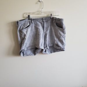 Old Navy Boyfriend jean shorts